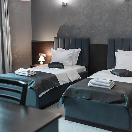 Neptun Hotel 3*